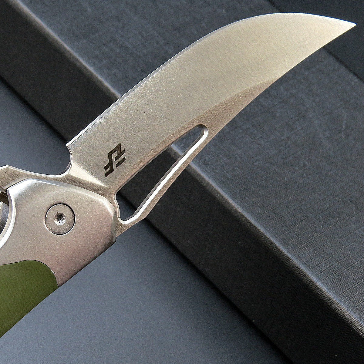 Folding Steel Blade Stainless Steel Handle Utility Knife